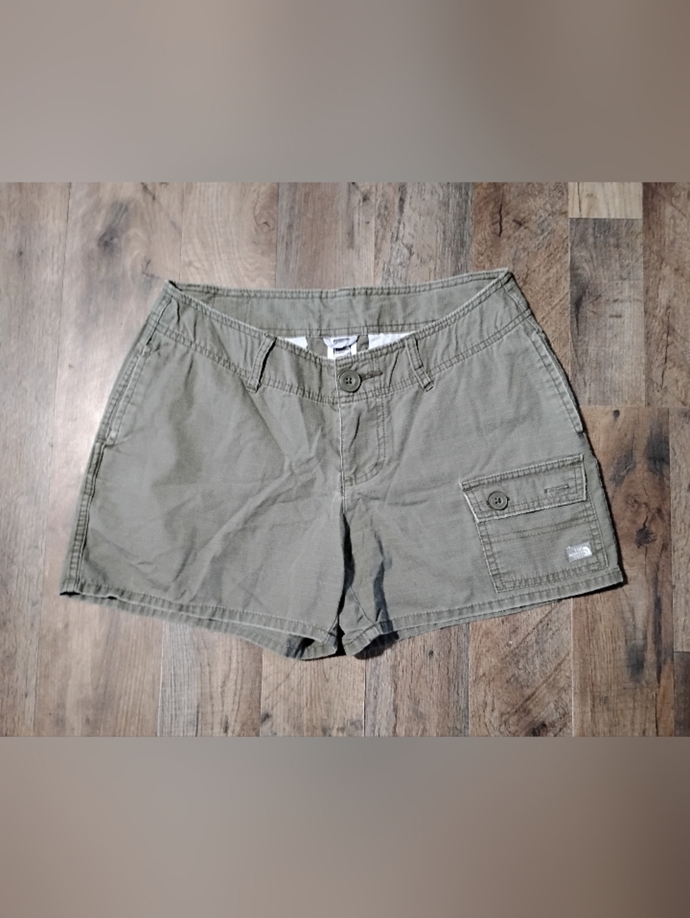 The North Face Olive Ripstop Cargo Shorts Women's Size: 6